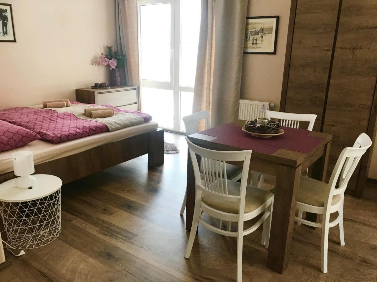 Apartmany Gryf Harrachov Eksteriør billede